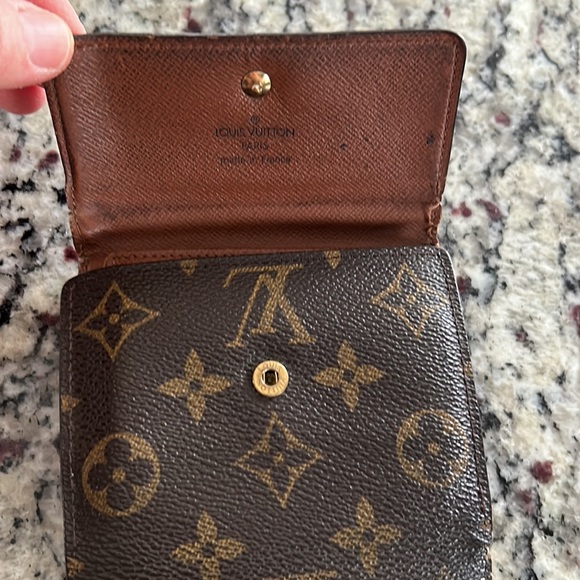 Louis Vuitton Dual Snap Wallet - Picture 12 of 13